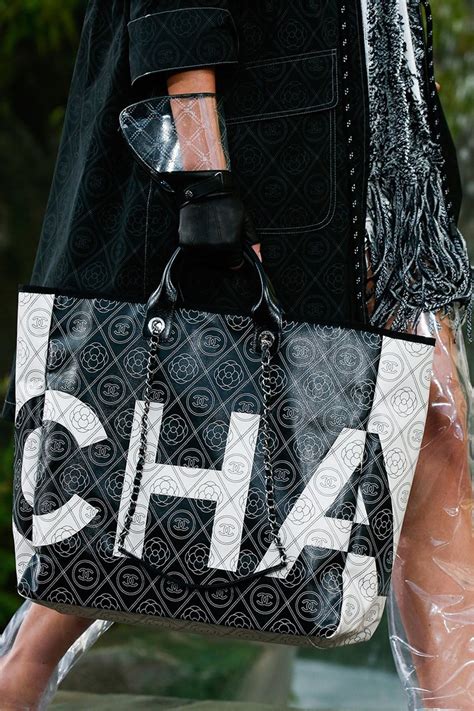 chanel spring summer 2018 bags price|Chanel Spring Summer 2018 Seasonal Bag Collection Act 1.